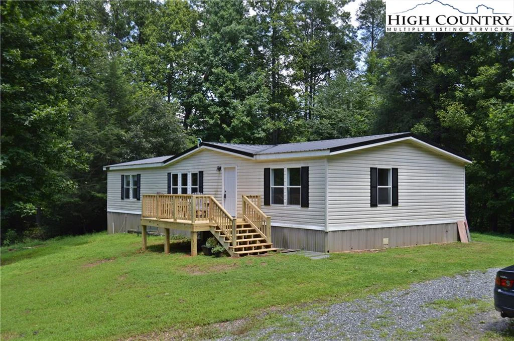 Image number 1 for the current listing