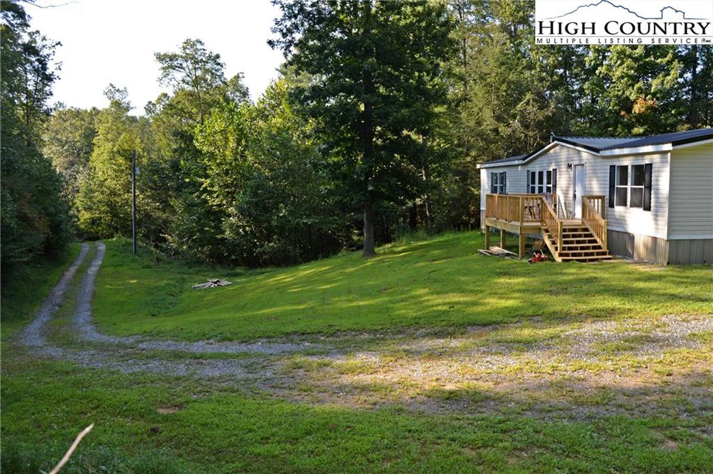 Image number 9 for the current listing
