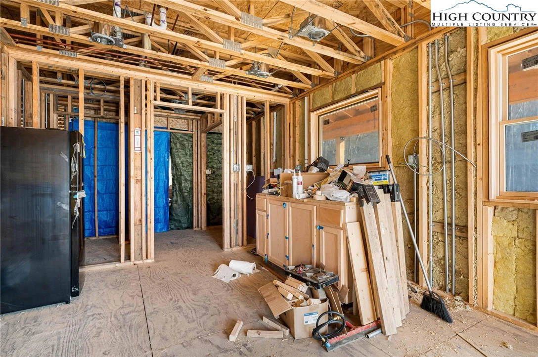 Image number 3 for the current listing