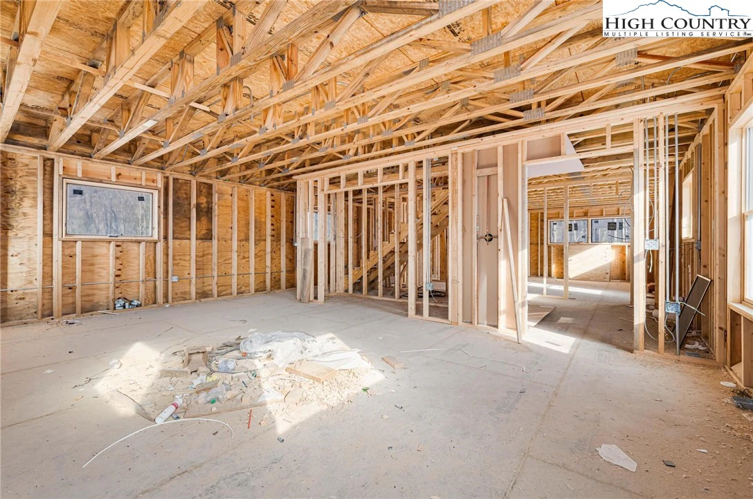 Image number 10 for the current listing