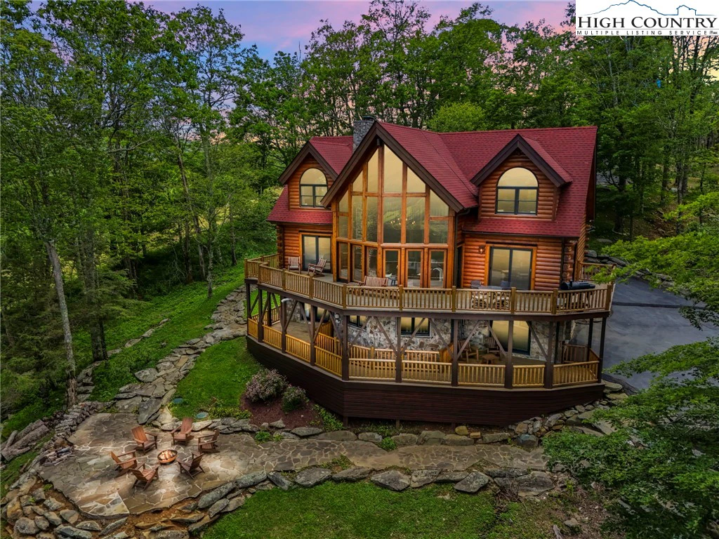 Image number 1 for the current listing