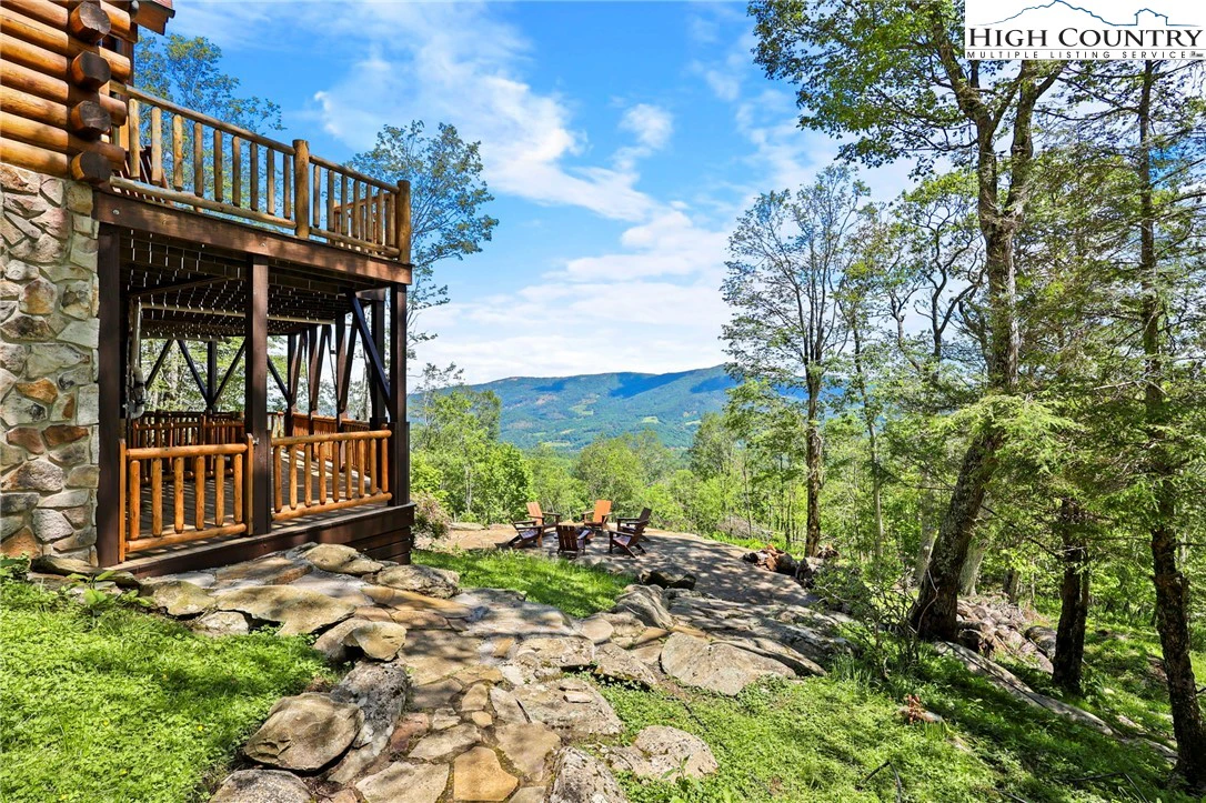 Image number 7 for the current listing