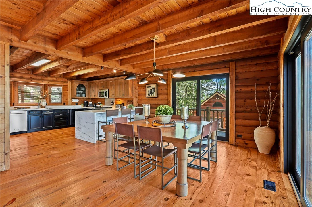 Image number 20 for the current listing