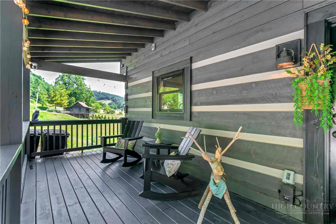 Image number 7 for the current listing