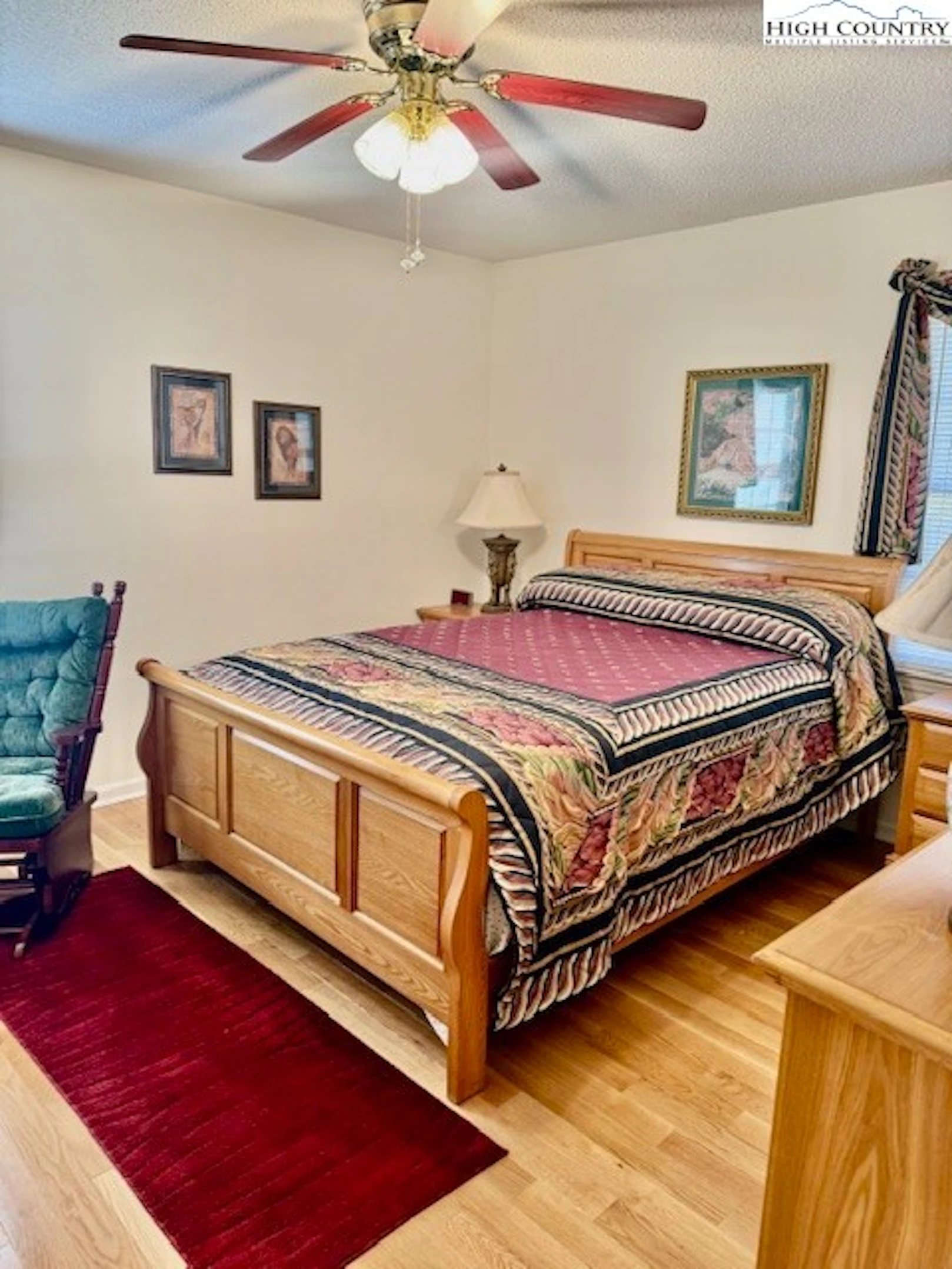 Image number 3 for the current listing