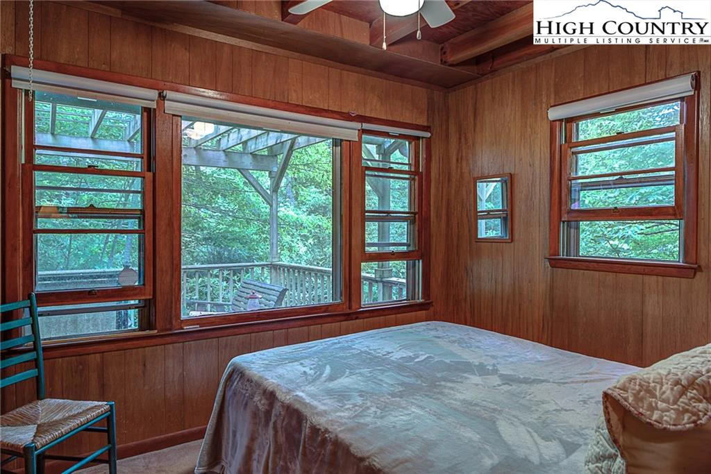 Image number 12 for the current listing