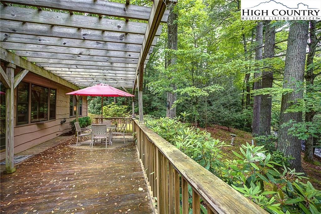 Image number 5 for the current listing