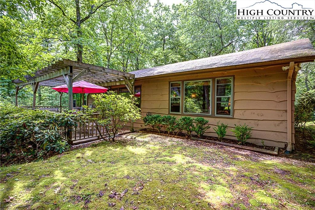 Image number 3 for the current listing
