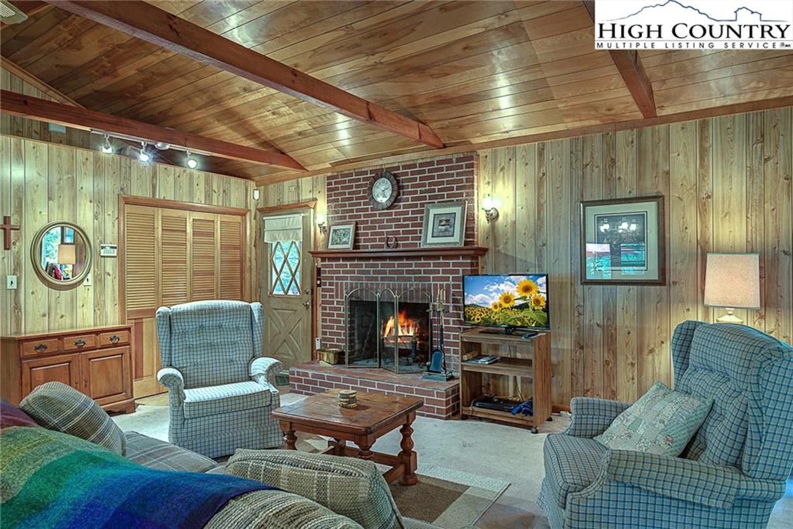 Image number 18 for the current listing