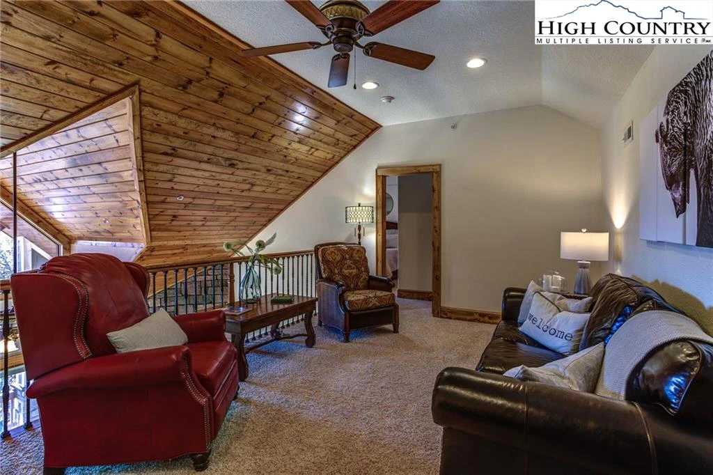 Image number 5 for the current listing