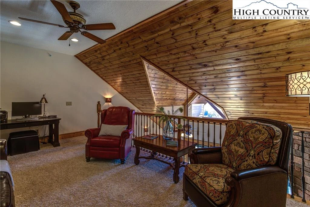 Image number 6 for the current listing