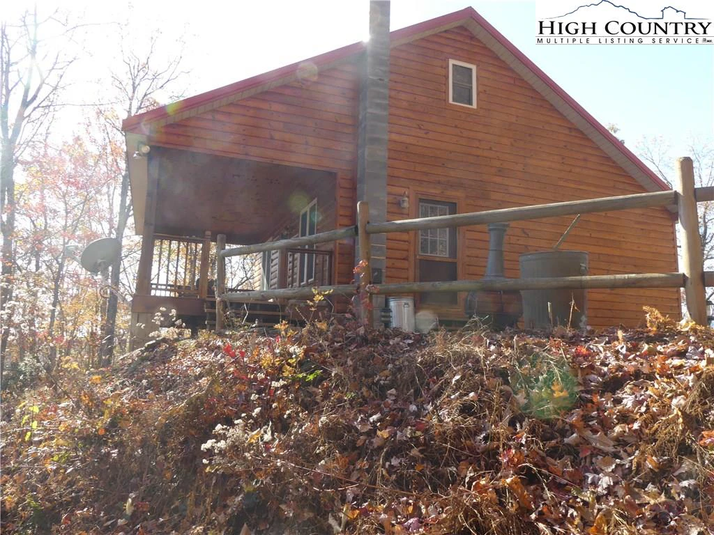 Image number 19 for the current listing