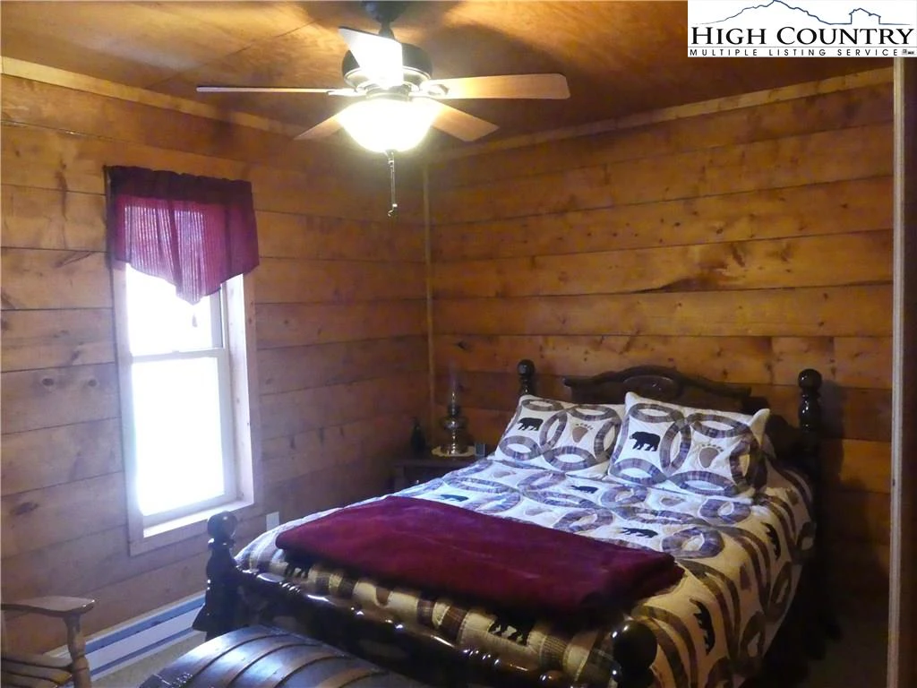 Image number 12 for the current listing