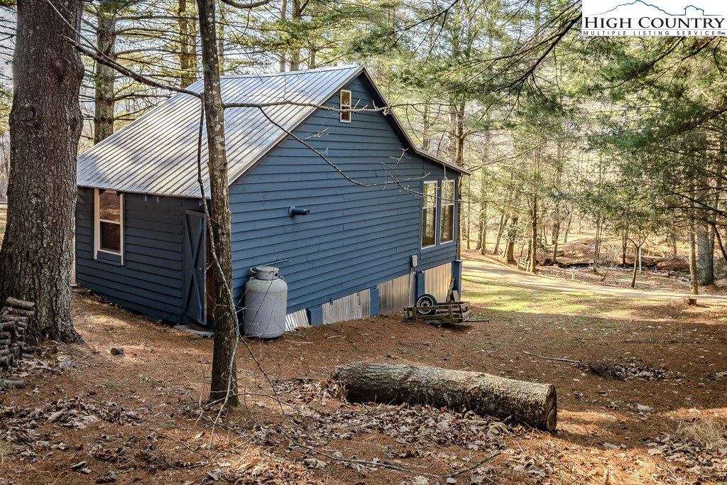 Image number 7 for the current listing