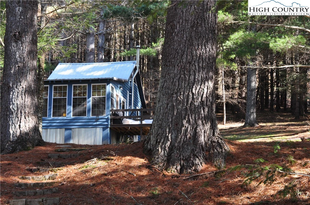 Image number 21 for the current listing