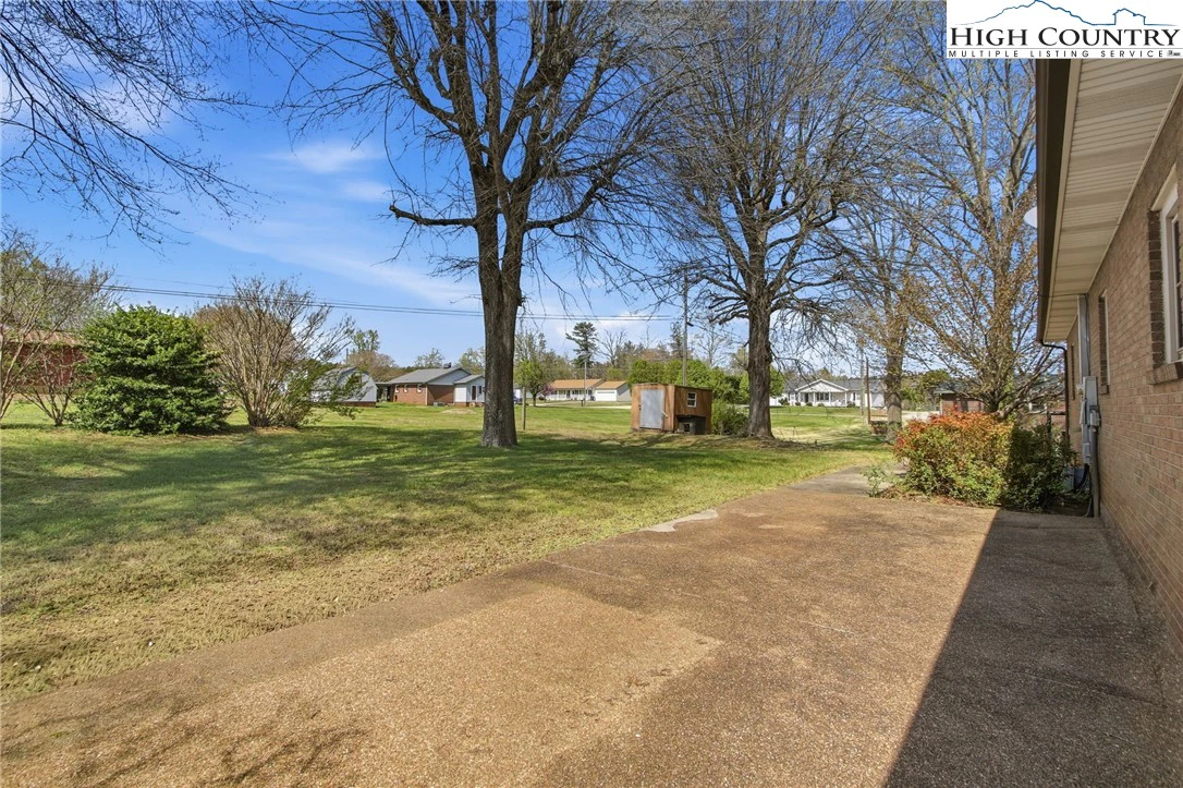 Image number 7 for the current listing