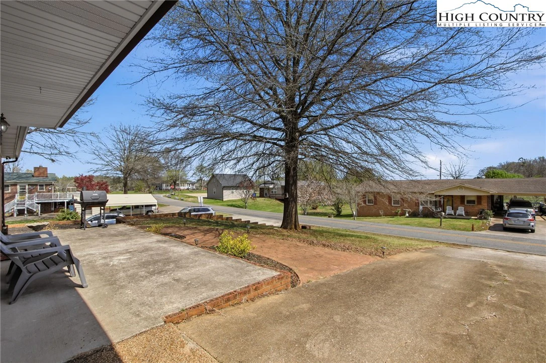 Image number 10 for the current listing
