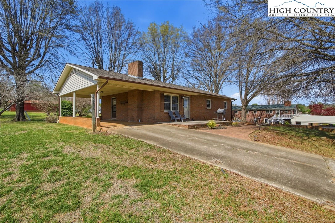 Image number 2 for the current listing