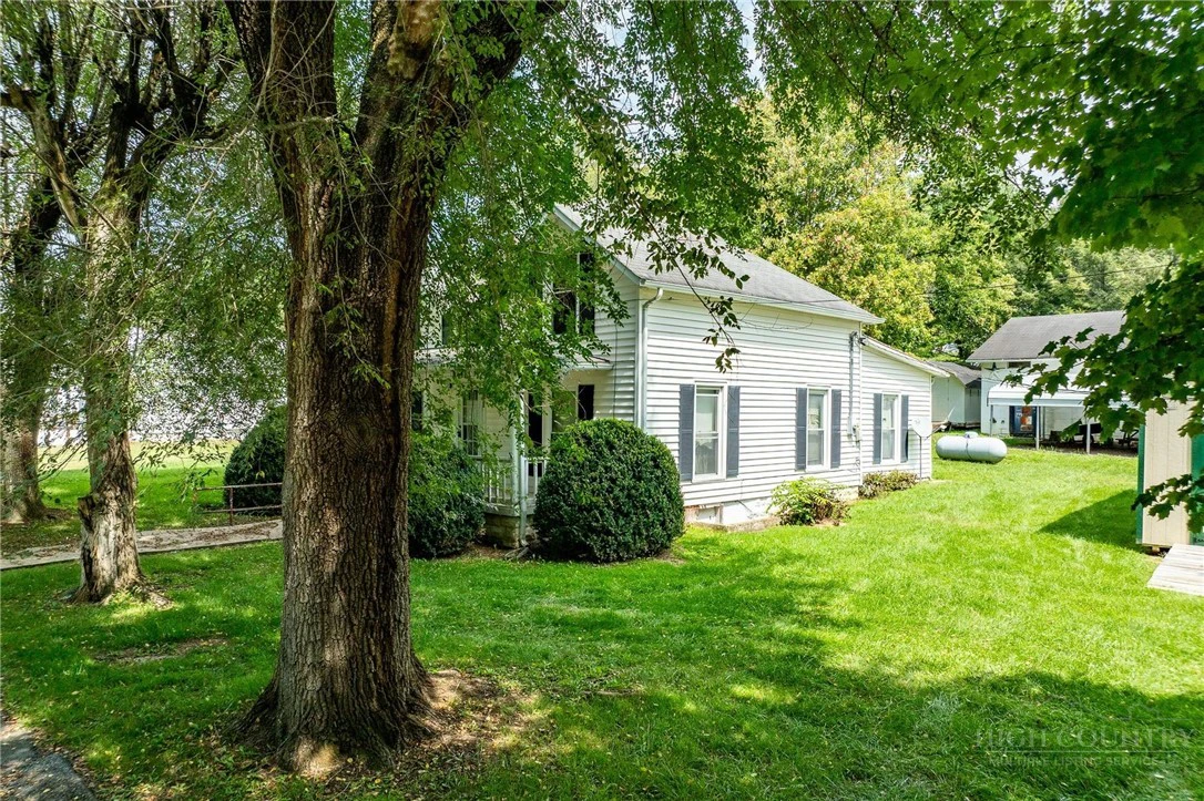 Image number 4 for the current listing