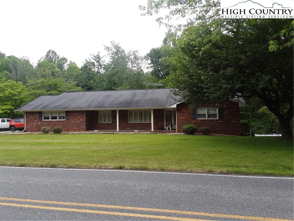 Image number 4 for the current listing