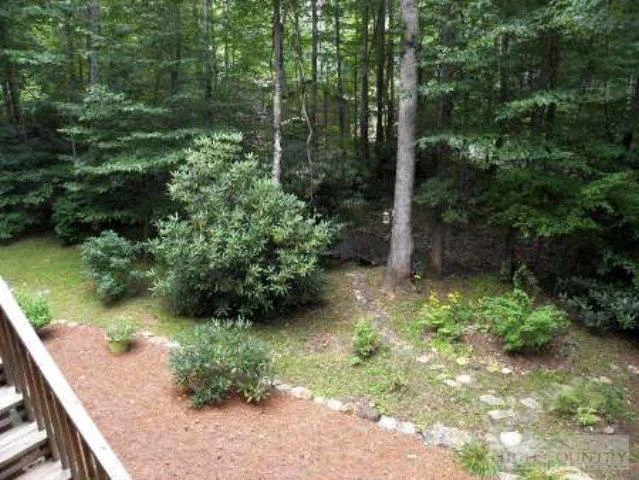 Image number 13 for the current listing