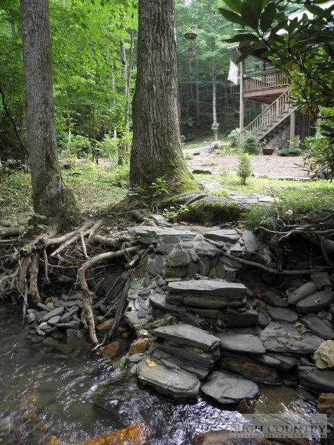 Image number 4 for the current listing