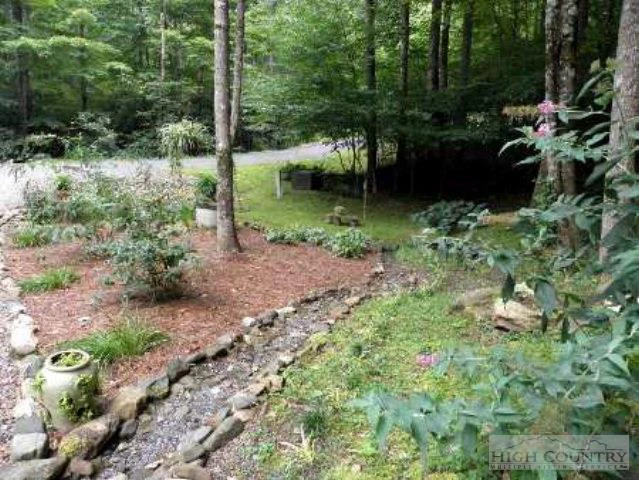 Image number 8 for the current listing