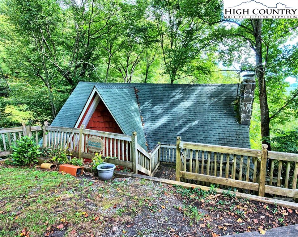 Image number 1 for the current listing