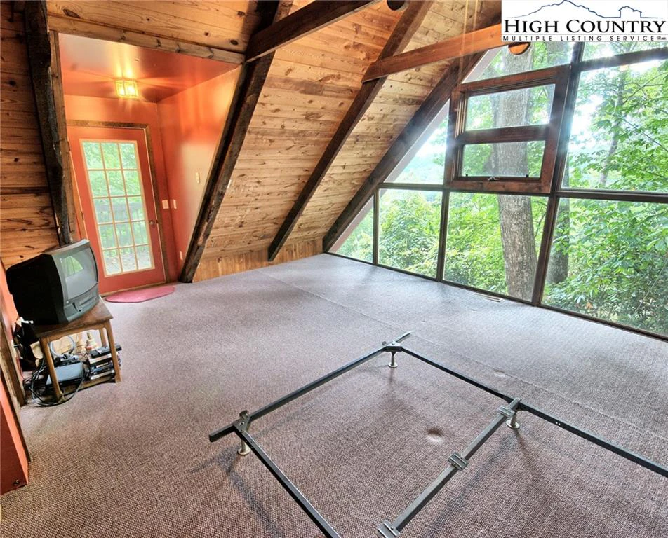 Image number 8 for the current listing