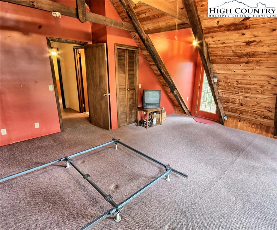 Image number 7 for the current listing