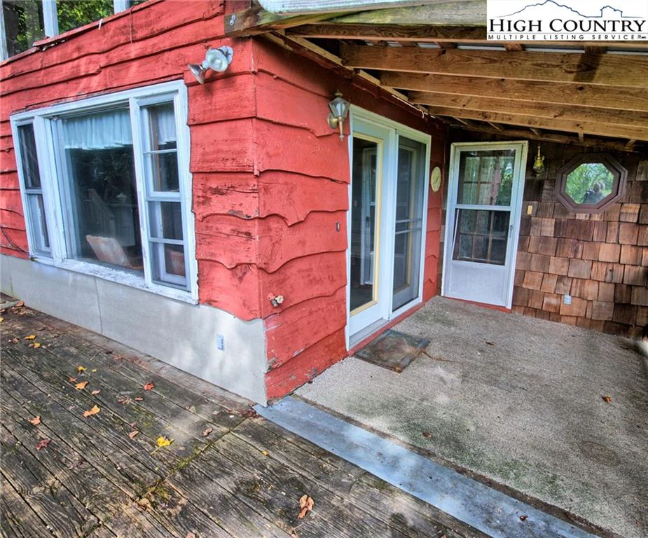 Image number 3 for the current listing