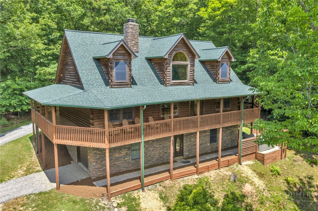 Image number 1 for the current listing