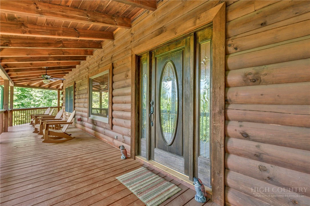 Image number 8 for the current listing