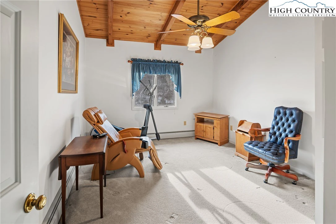 Image number 5 for the current listing