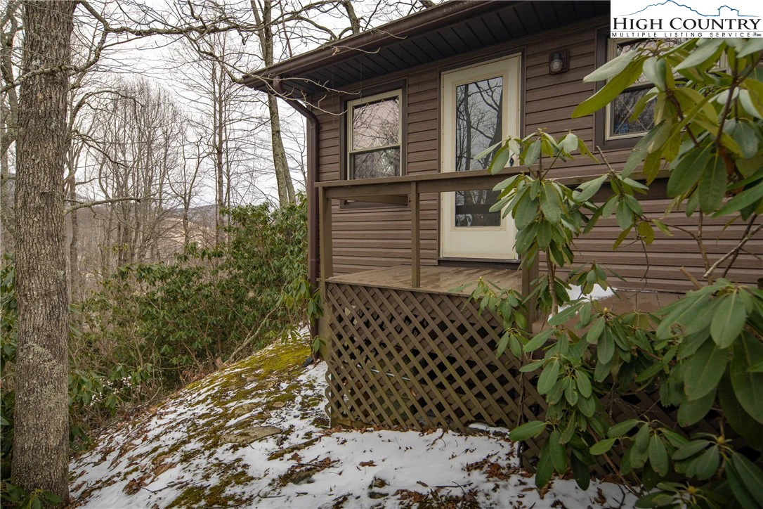 Image number 8 for the current listing