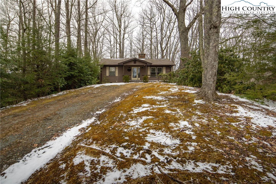 Image number 15 for the current listing