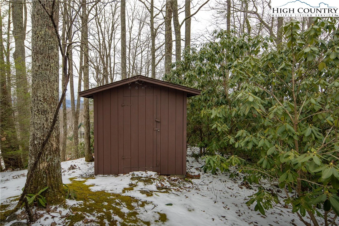 Image number 5 for the current listing
