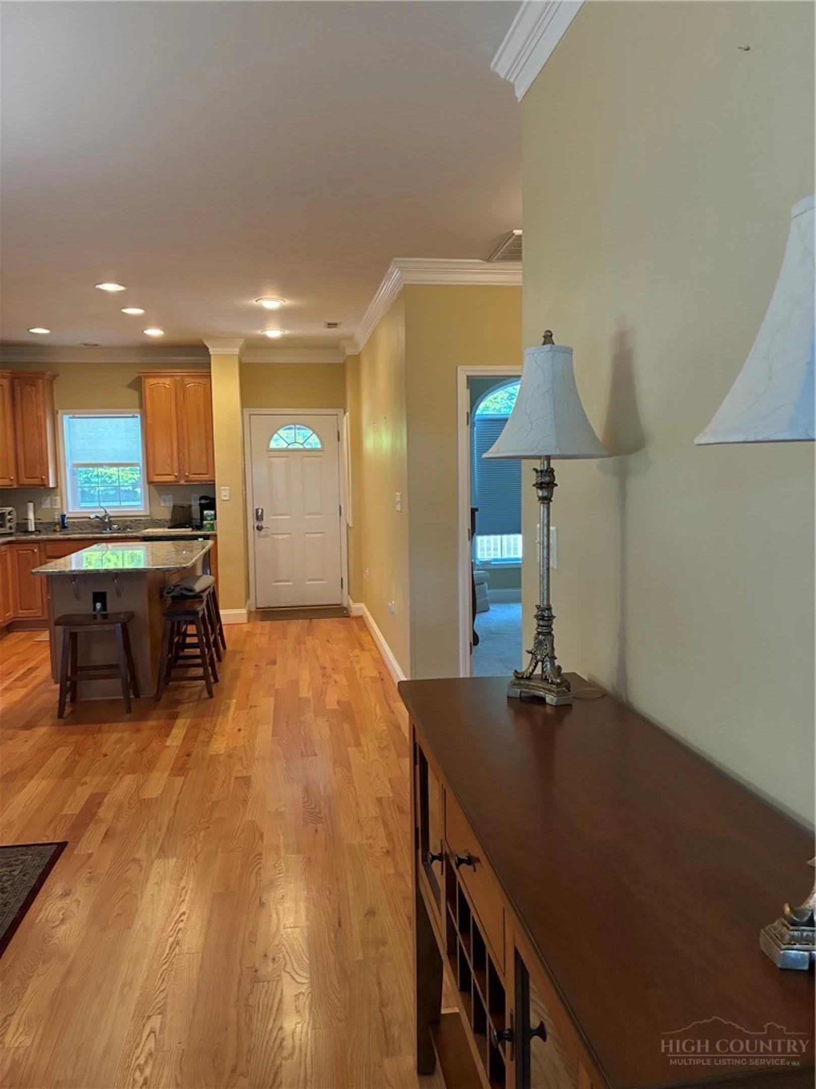 Image number 6 for the current listing
