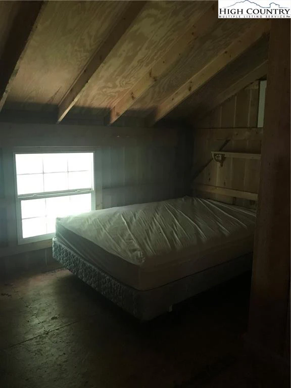 Image number 8 for the current listing