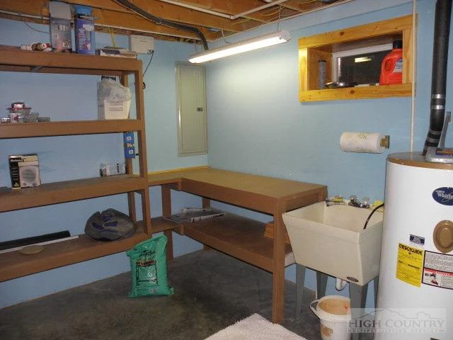Image number 8 for the current listing