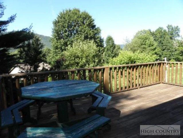 Image number 16 for the current listing