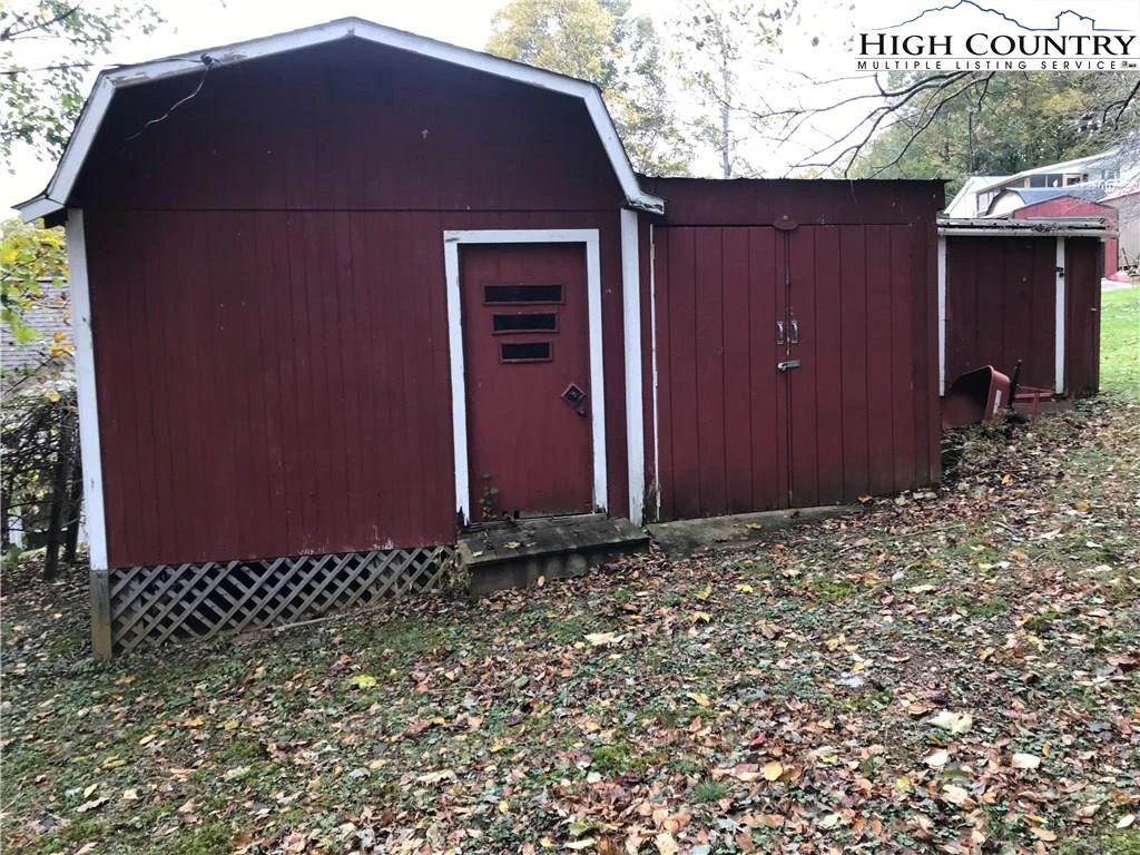 Image number 6 for the current listing