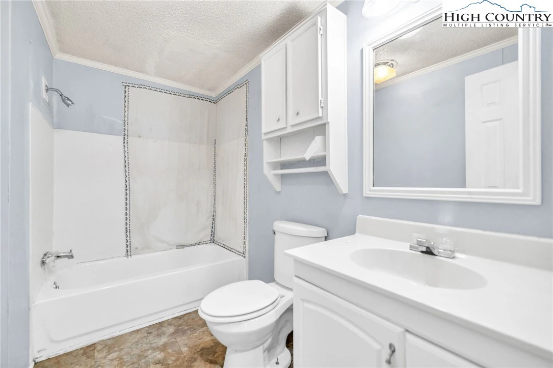 Image number 7 for the current listing