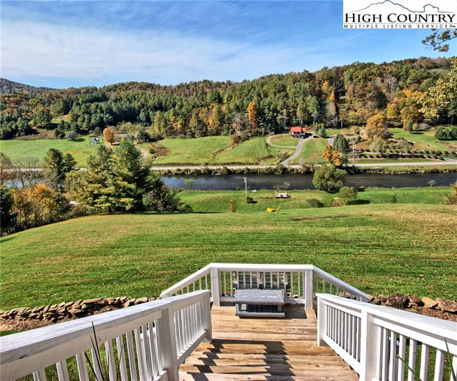 Image number 21 for the current listing