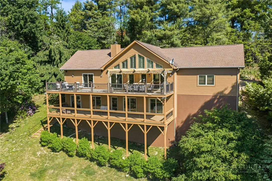 Image number 1 for the current listing