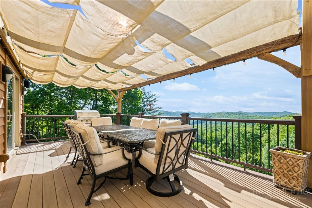 Image number 5 for the current listing