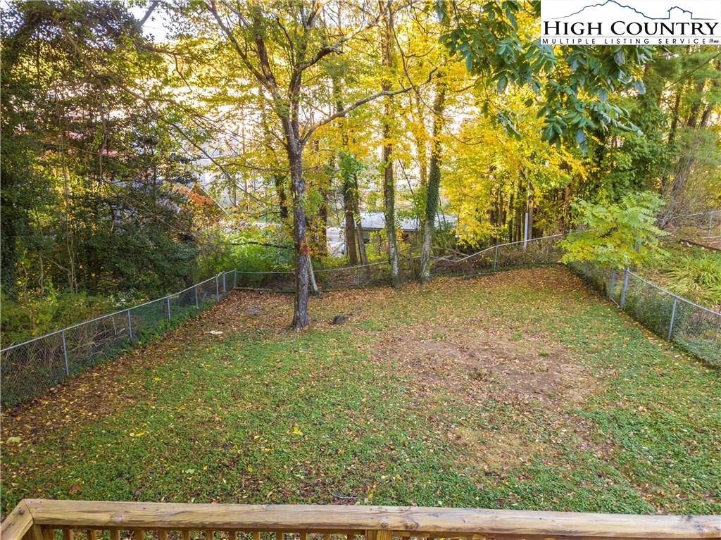 Image number 15 for the current listing