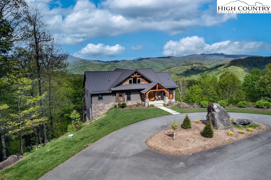 Image number 9 for the current listing