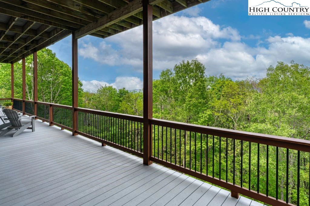 Image number 6 for the current listing