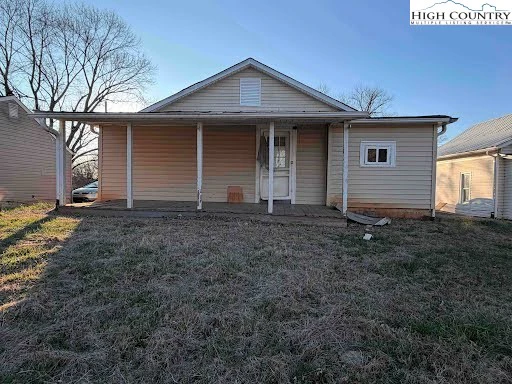Image number 15 for the current listing